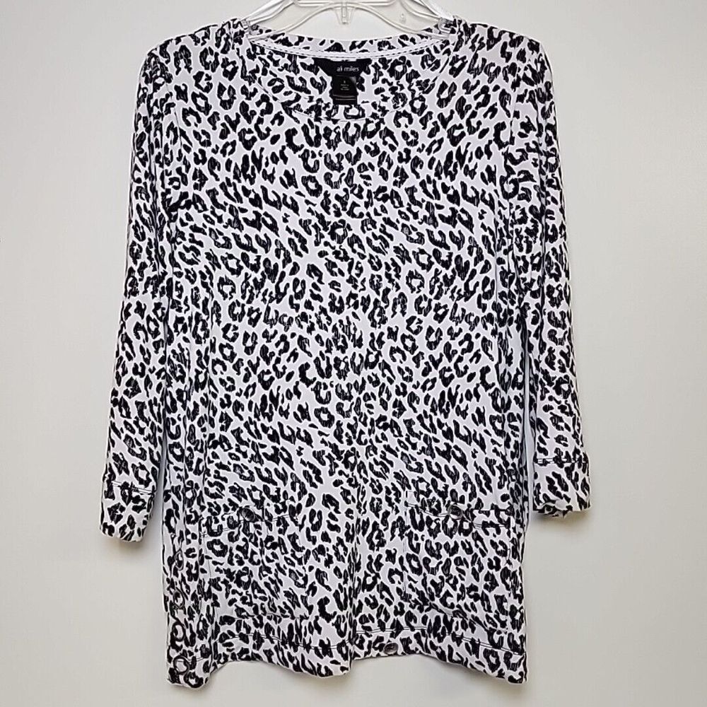 Ali Miles Sweater Women's‎ Small Black White Rayon Pockets Side Snaps Round Neck